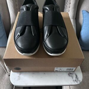 UGG Libu Black Slip-On Sneakers
